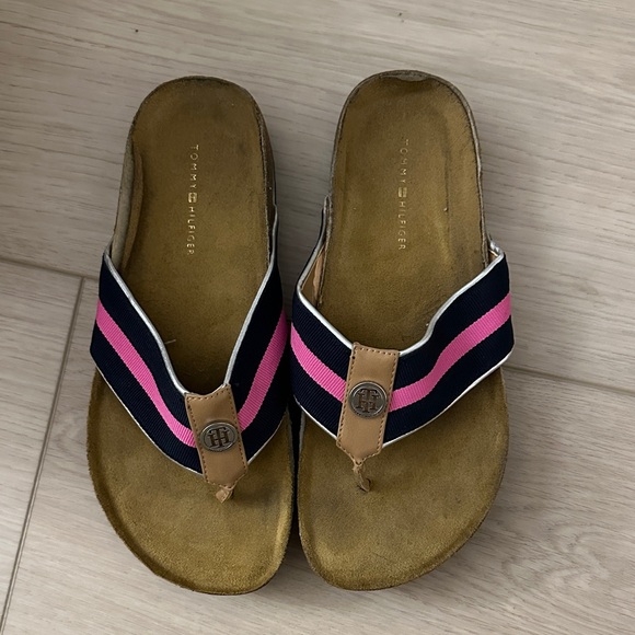 Tommy Hilfiger Black and Pink Flip Flops - Picture 1 of 1